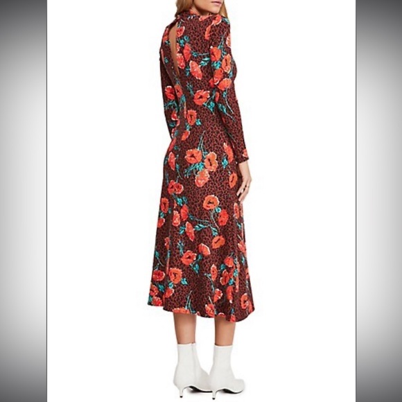 Free People Romance Retro Midi Dress with Poppy Floral Details - Picture 2 of 16